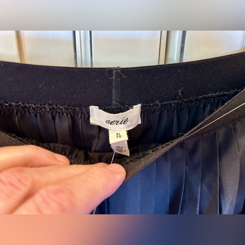 Aerie Balletcore black pleated Maxi skirt - Picture 3 of 5